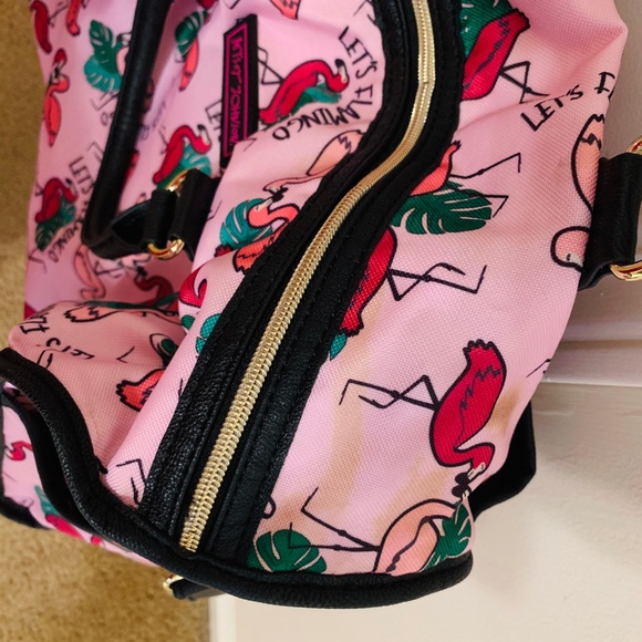 Betsey Johnson Pink Flamingo Luggage Travel Bag - Picture 4 of 6